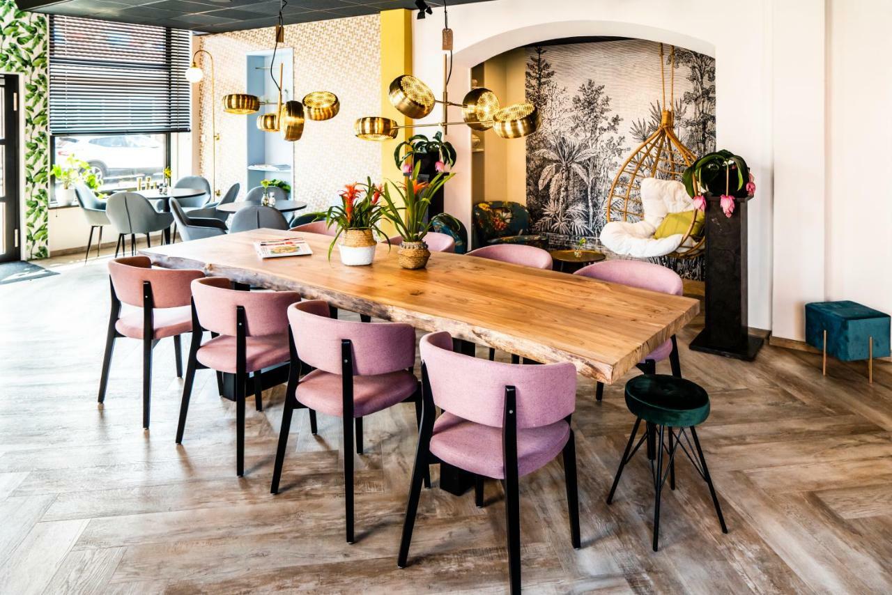Boutique Hotel Charley'S Westkapelle Esterno foto